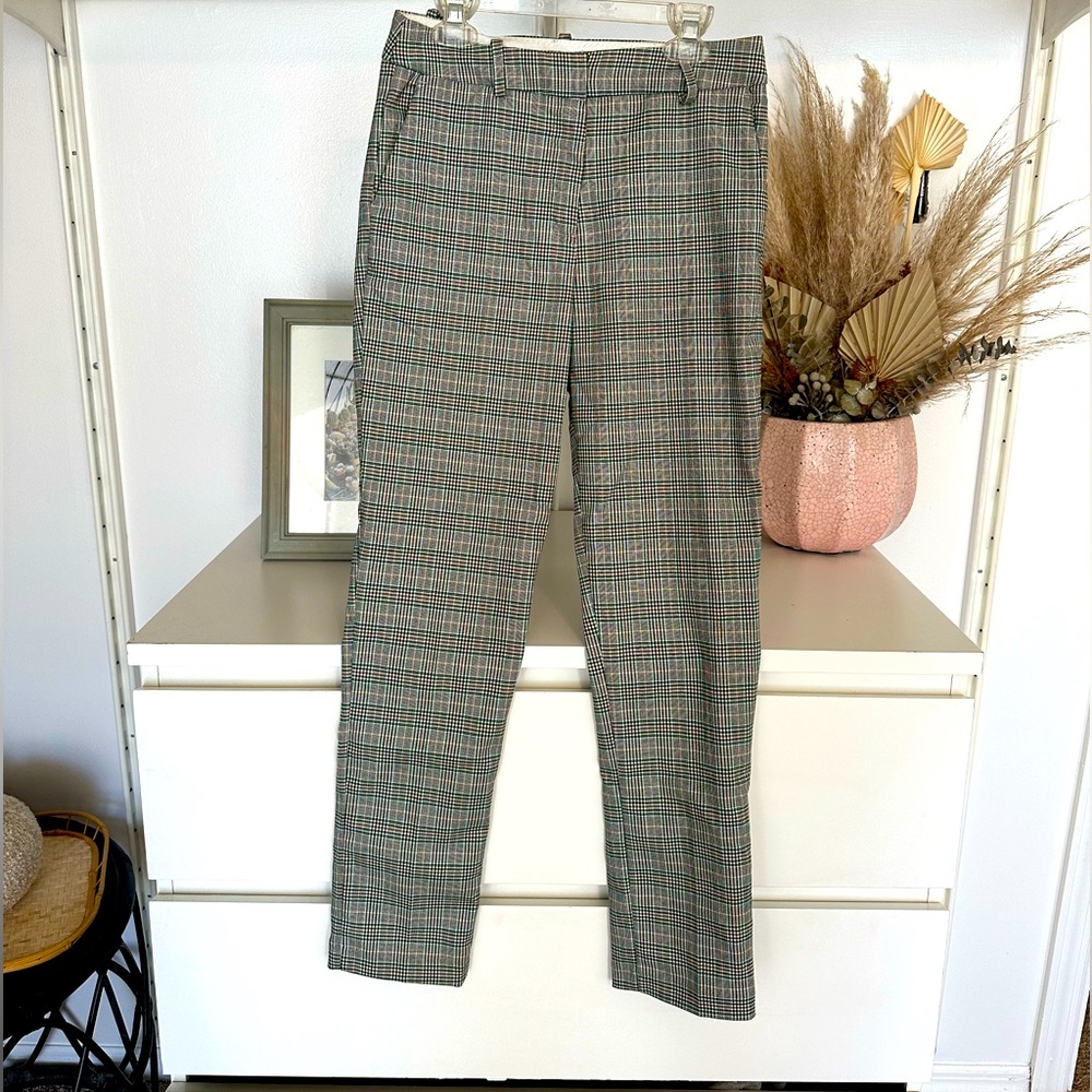 H&M women’s Plaid Chino Trousers